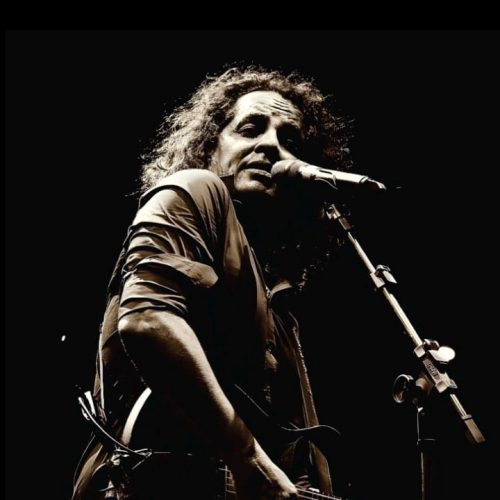 Heberth Azzul celebra 35 anos de carreira com a turnê e álbum No Tom do Azzul