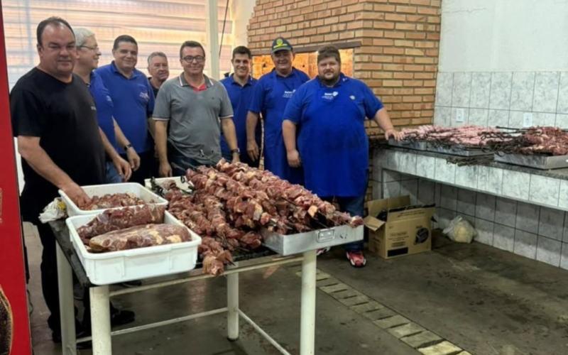 Evento gastronômico e solidário promovido pelo Rotary Club de Jales Grandes Lagos: o famoso Churrascão.