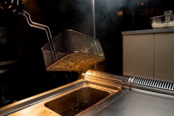 Fiscalização de óleo usado deve aumentar em bares e restaurantes no verão