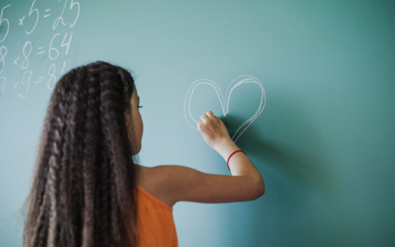 Educação socioemocional conecta escola e mercado na formação dos profissionais do futuro