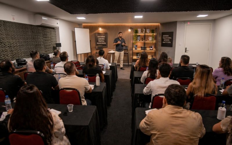 Eventos para poucos, resultados milionários: o modelo intimista que vem transformando mentorias em negócios de alto valor